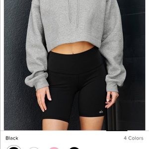 NWOT Alo Yoga HW biker short, black, medium